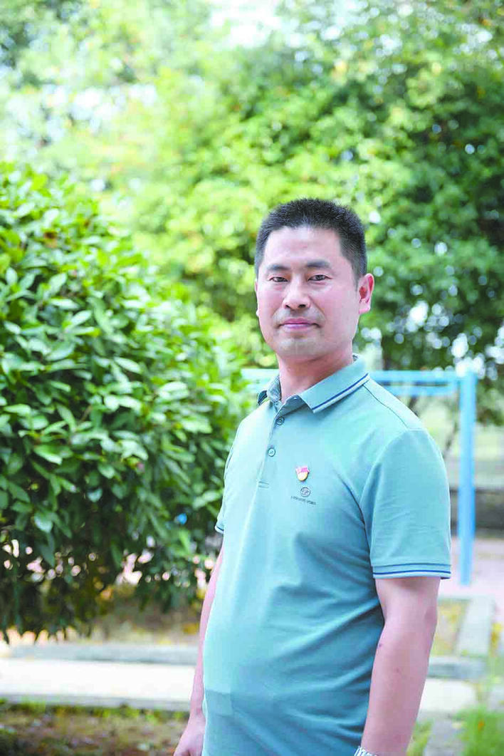 致敬“筑梦人”全民谢师恩
