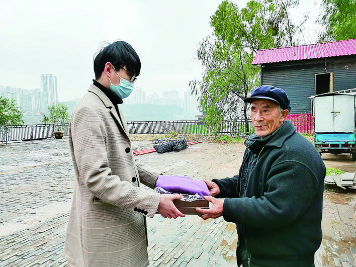 天元区开展“寒冬送温暖”专项救助行动