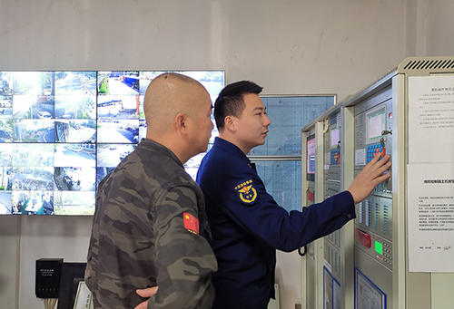 天元区消防救援大队深入辖区重点单位开展消防安全检查指导