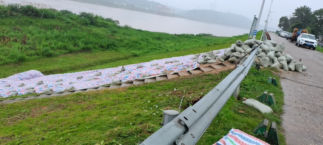 南塘港隐患治理进行时 筑牢防汛安全屏障