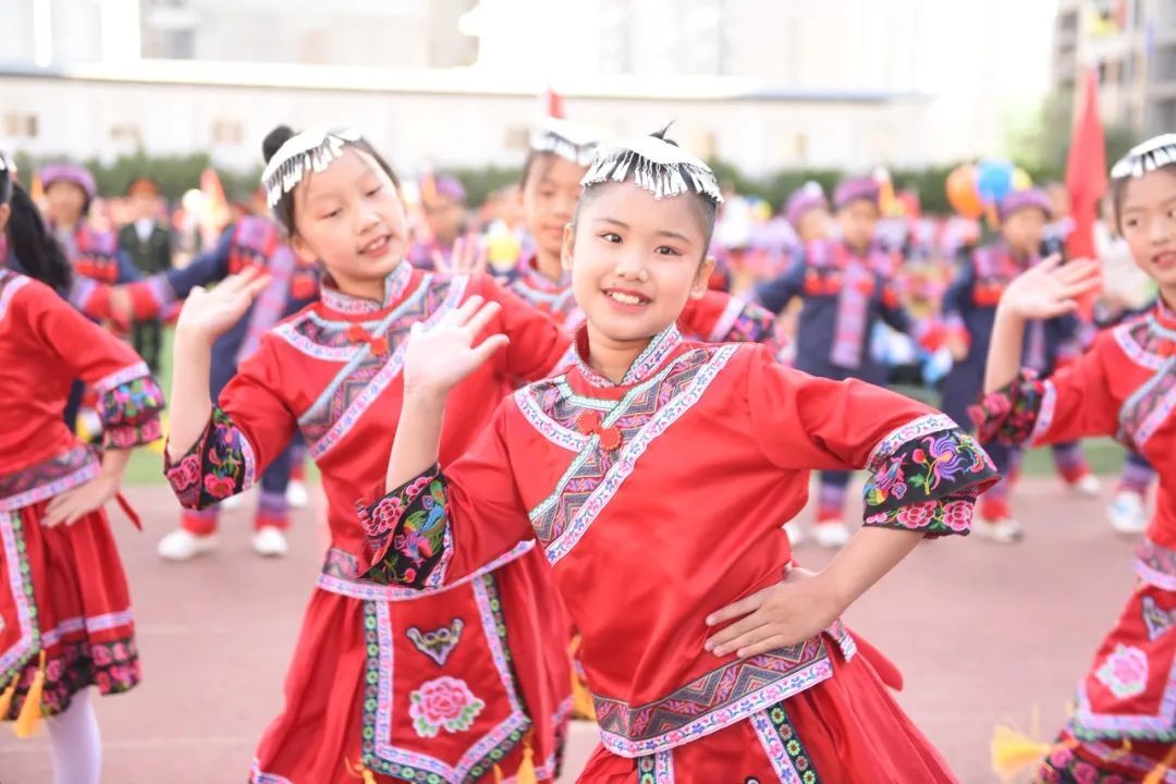天元区尚格小学举行秋季运动会开幕式