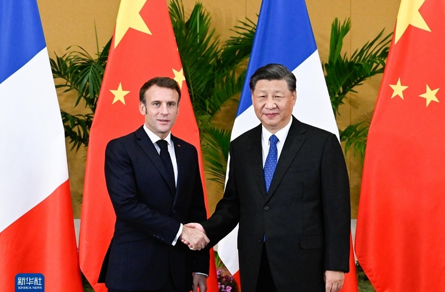 习近平会见法国总统马克龙