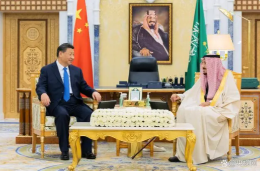 习近平会见沙特国王