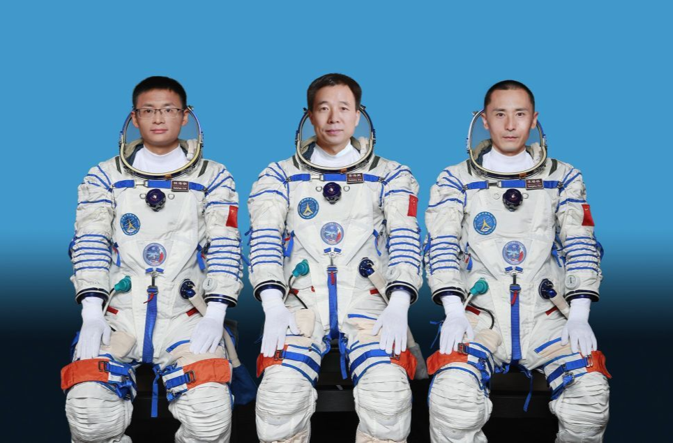 景海鹏、朱杨柱、桂海潮，新“太空出差三人组”公布！