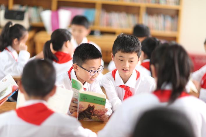 天元区白鹤小学：家校社携手呵护文明之花