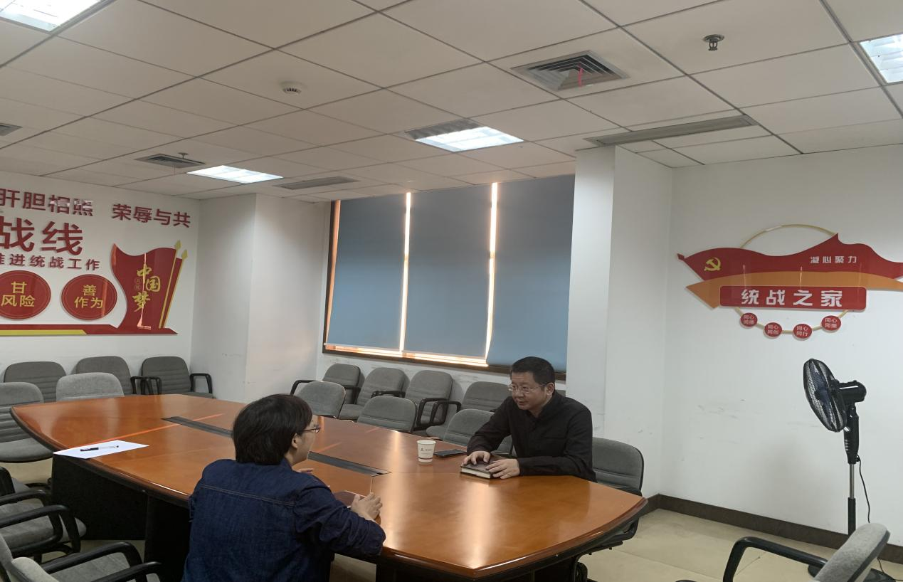 入企走访解难题 能动司法促发展