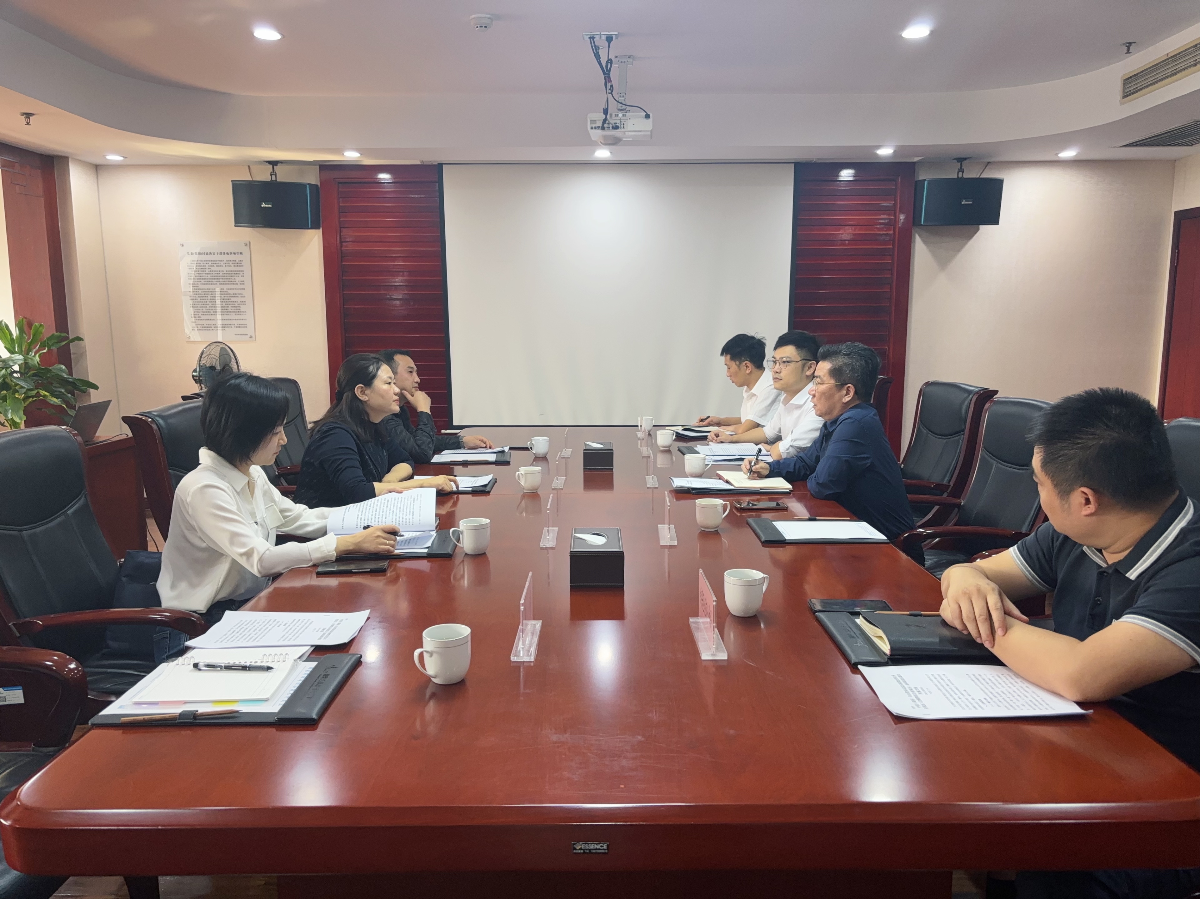 天元区府副区长蔡滔带队到湘潭经开区 开展学习交流活动