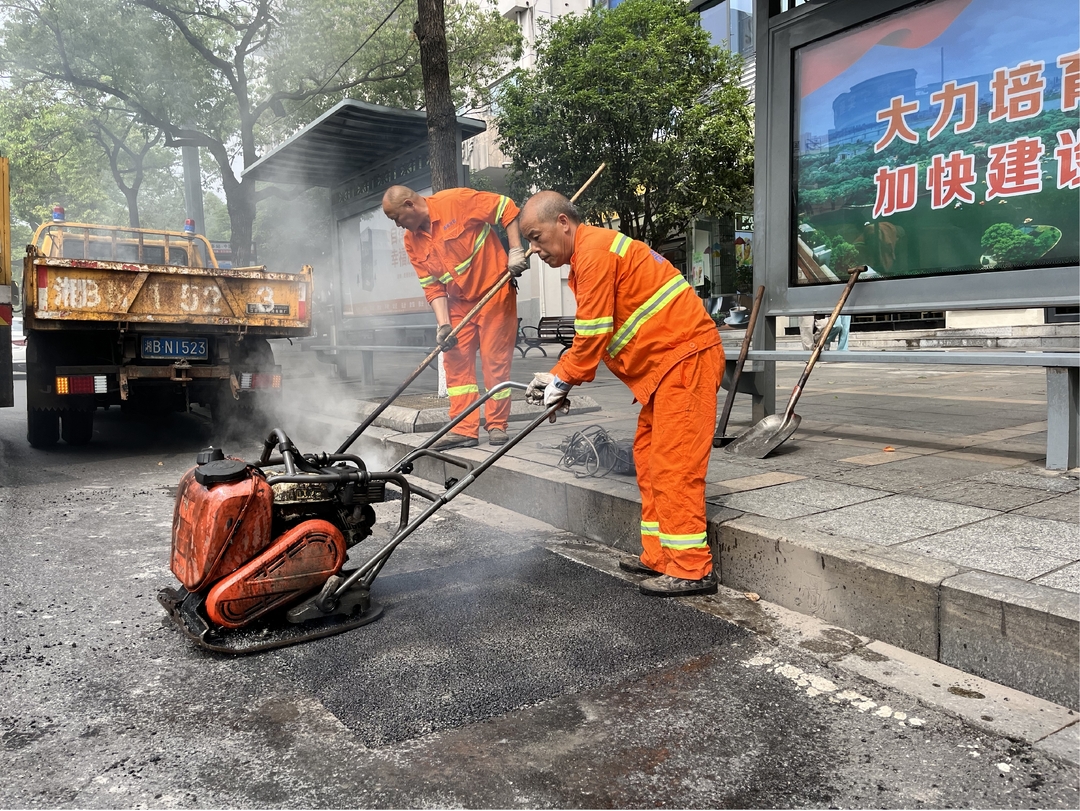 护航马拉松 市政在行动