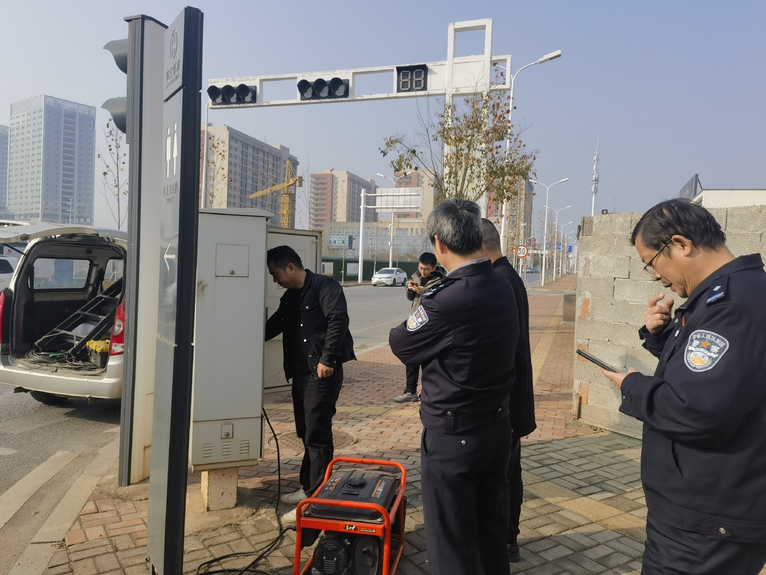 红绿灯“上岗”！株洲高新区优化园区交通道路安全