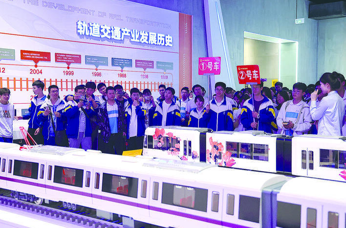 高新区工业研学游火了
