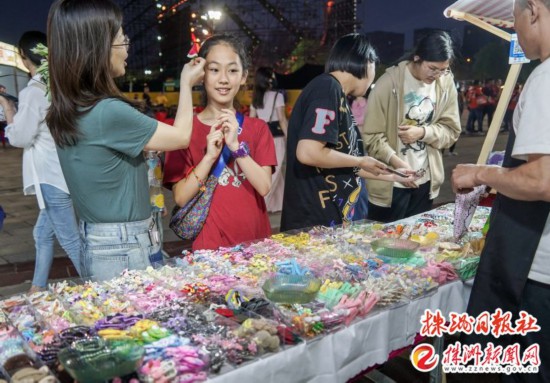 人民网丨温情“厂BA” 一场球，一片情