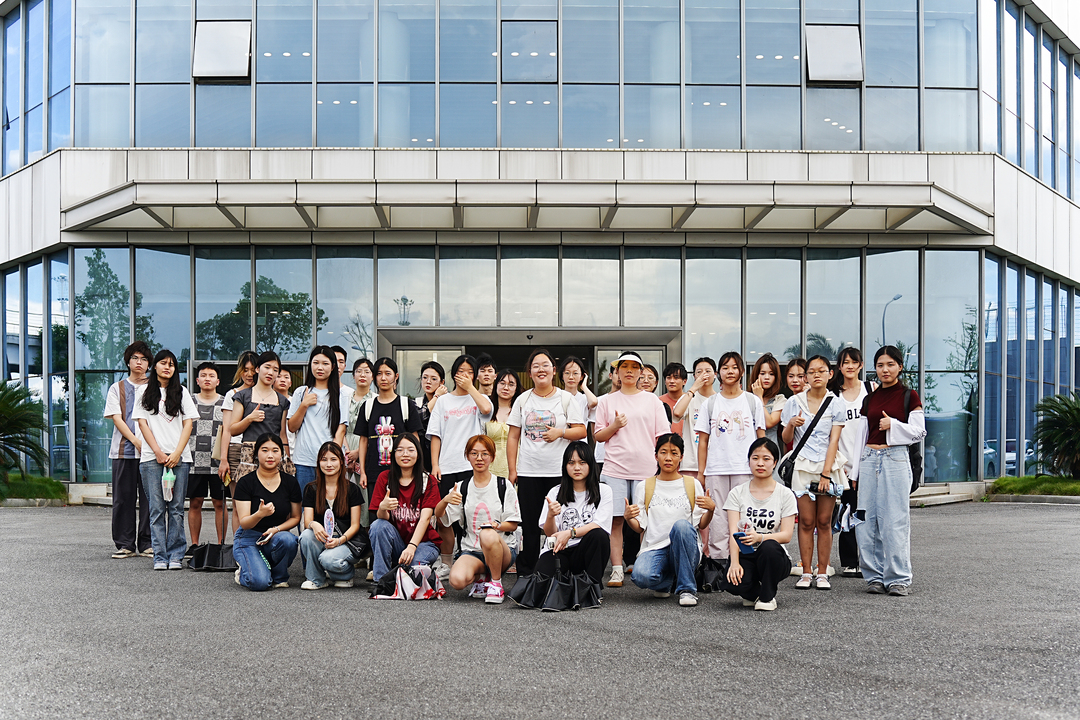 来汽博园过暑假！湖工大学子研学之旅