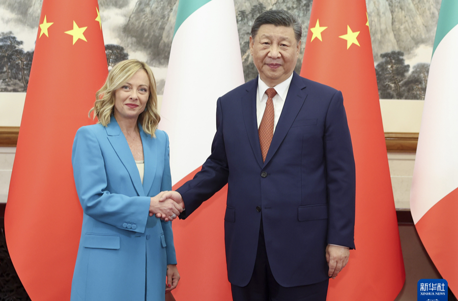 习近平会见意大利总理梅洛尼