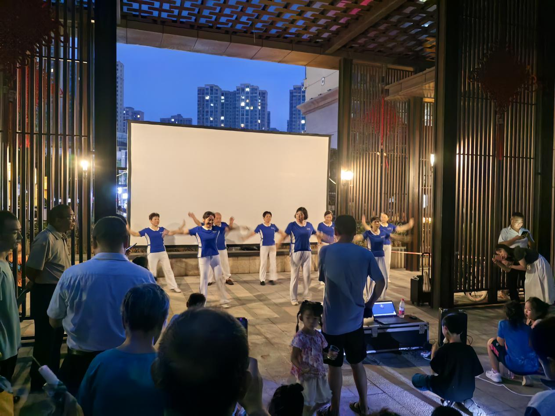 栗雨街道菱溪社区壹品熙园小区暑期公益课堂圆满落幕