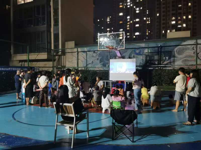 月圆人团圆，幸福文体乐，运动嗨翻天——栗雨街道菱溪社区开展丰富多彩的中秋节便民活动