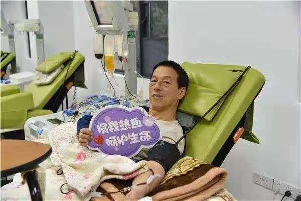 【身边榜样】张巍先生的无私奉献之路