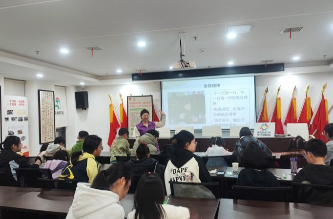 【共青团伙伴计划】学雷锋精神做雷锋书签