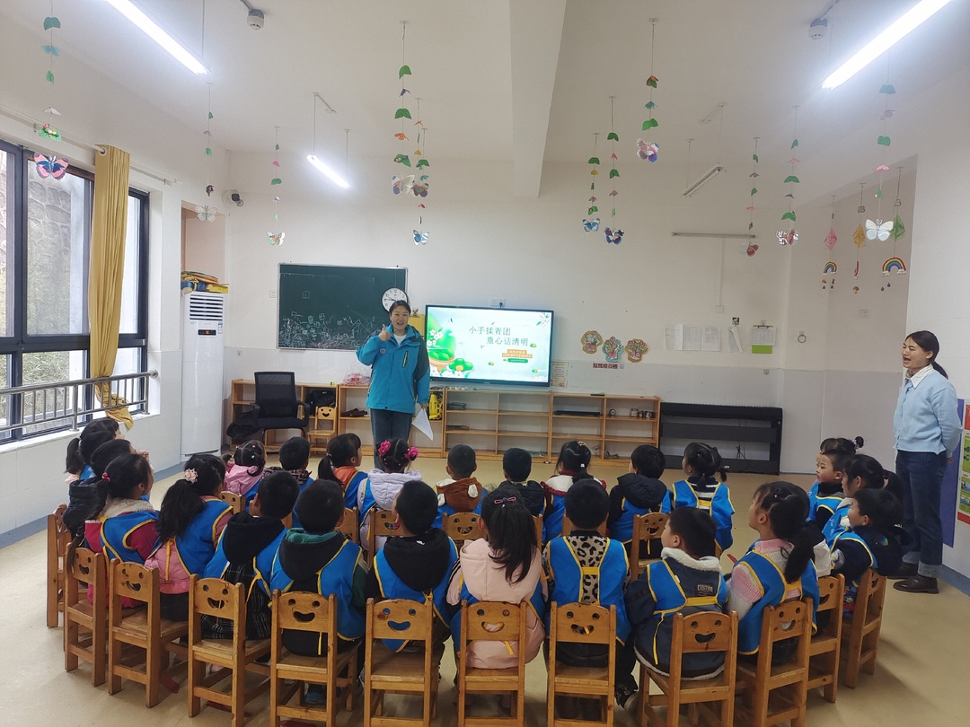雷打石镇先锋村：小手揉青团   童心话清明