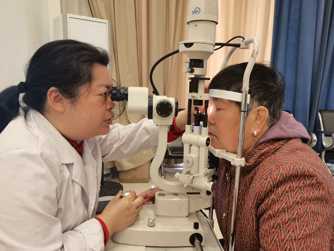 栗雨街道景园社区开展“爱卫新篇章 健康‘心’生活”主题活动