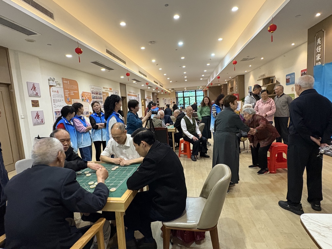 栗雨街道庆霞社区爱心联盟企业公益活动温暖启幕