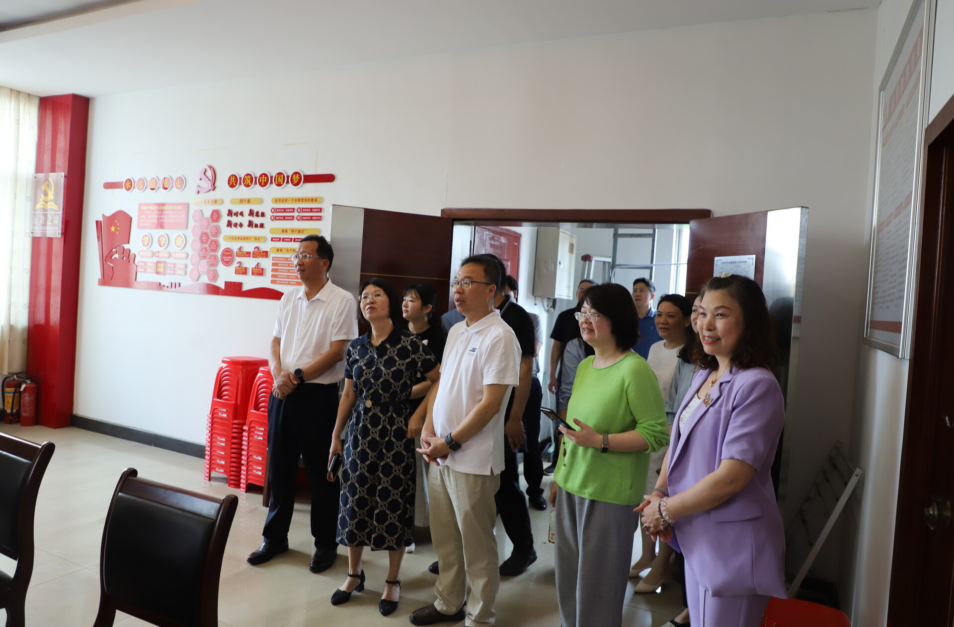 天元区人大常委会主任会议视察全区幸福邻里文体学院建设情况