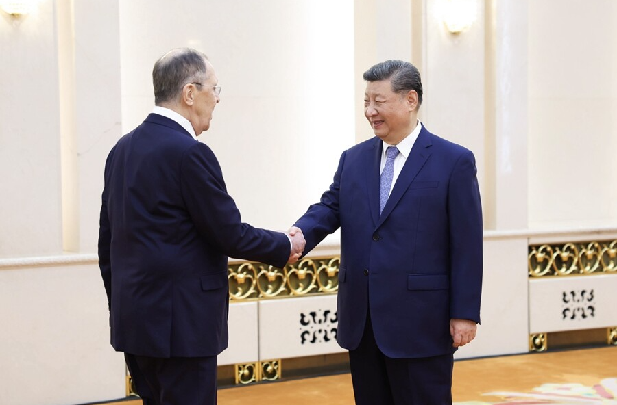 习近平会见俄罗斯外长拉夫罗夫