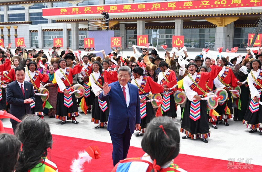习近平离开西藏返回北京