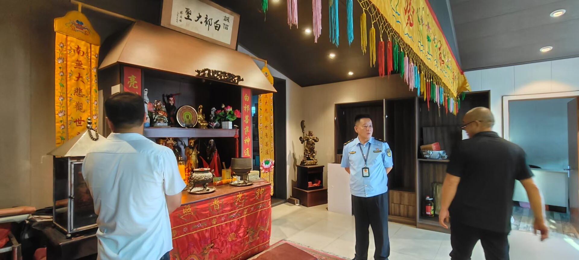 天元区开展节前文化出版市场督导检查行动暨涉宗教出版物专项整治行动