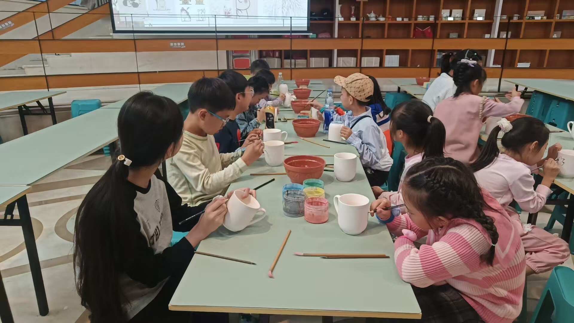 栗雨街道菱溪社区探索基层治理新路径——陶瓷研学润童心，文化赋能聚邻里