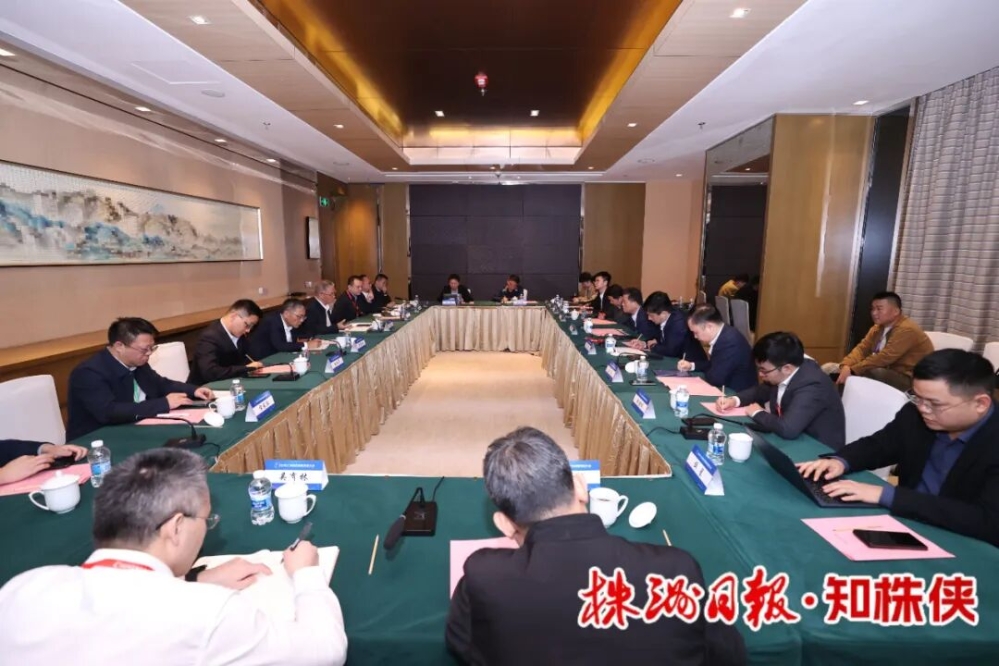 曹慧泉与华为公司张顺茂一行座谈