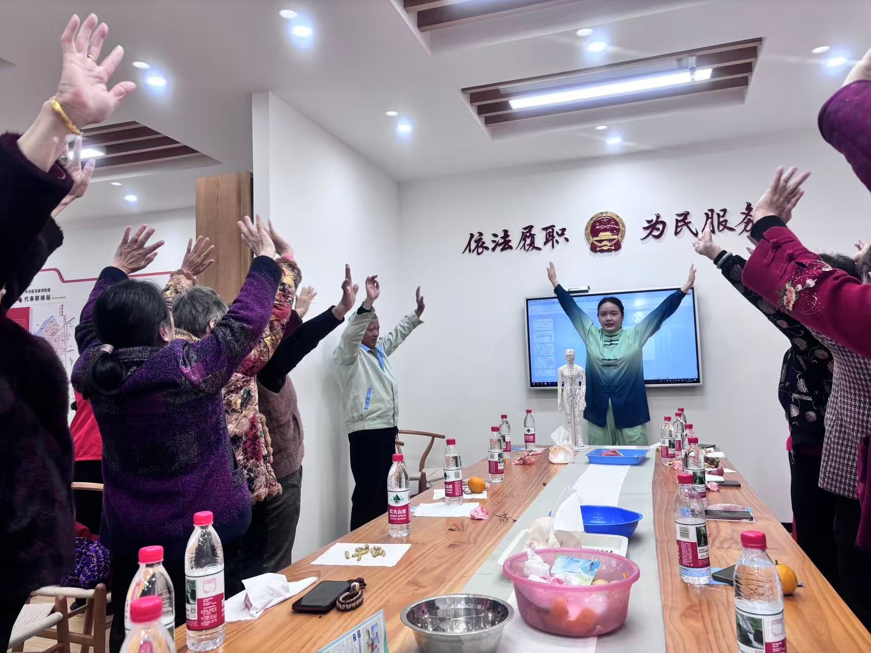 【文明实践在天元】马家河街道大石桥社区开展“敬老爱亲庆重阳，和谐邻里幸福长”主题活动