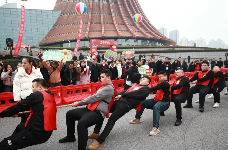 从拔河“热”，看基层治理的“暖”~