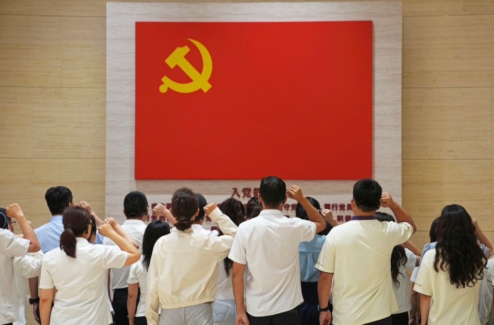 镜观中国丨思想之光领航 实干书写答卷