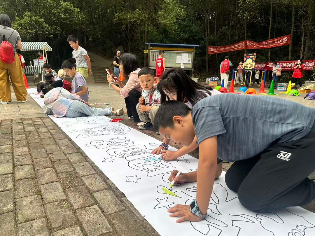 栗雨街道景园社区组织开展“月圆景园・邻里共团圆”中秋主题活动